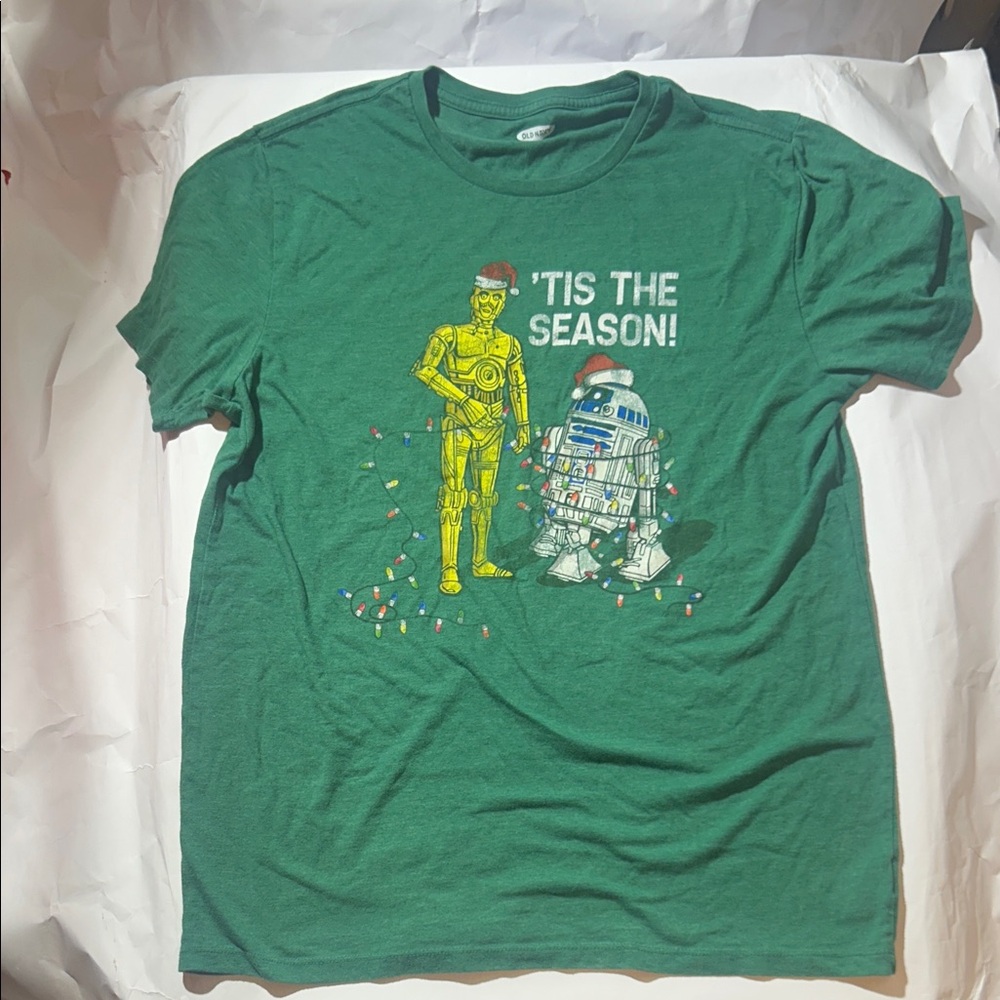 Star Wars ‘Tis The Season C3PO & R2D2 Holiday Green Graphic Tee